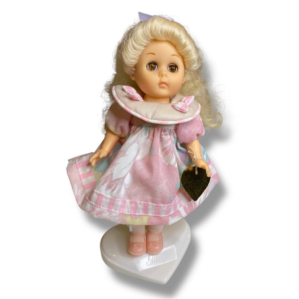 1984 Ginny by Vogue Dolls Friends Collection 71455 8" with Stand